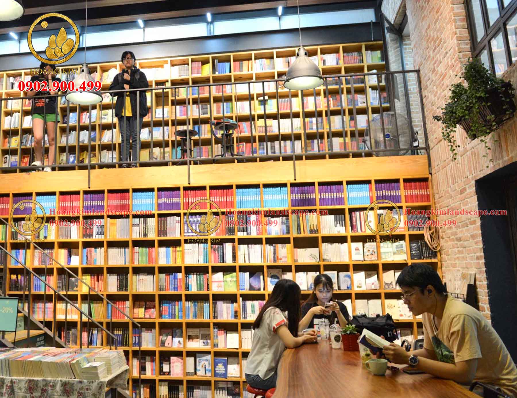 Thiết kế quán cà phê sách thích hợp cho những bạn trẻ yêu sách